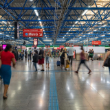 Imagem: As estações Sé, do Metrô, Palmeiras-Barra Funda, da CPTM, e Terminal Metropolitano Diadema, da EMTU receberam uma exposição informativa. Foto: Divulgação/Governo de SP