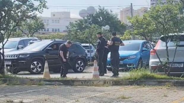 Delegado e policiais civis de São Paulo foram presos. • CNN