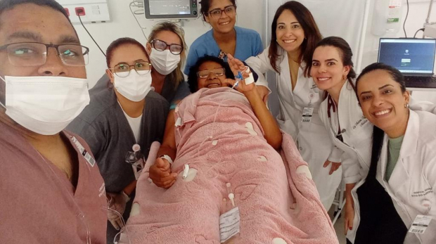 A primeira paciente do Hospital Rota dos Bandeirantes. Foto: Prefeitura de Barueri