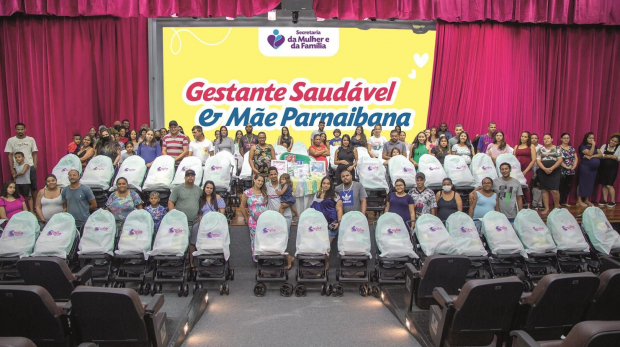 A realização do Pilates durante a gestação fortalece a região abdominal, o que pode fazer a diferença principalmente no momento do parto, pois a região do abdômen fortalecida torna a recuperação mais rápida. Foto: Prefeitura de Santana de Parnaíba