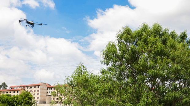 Pulverização com Super Drone e Continuação com Mutirão “Todos Contra a Dengue”. Christian Carracci-PMI