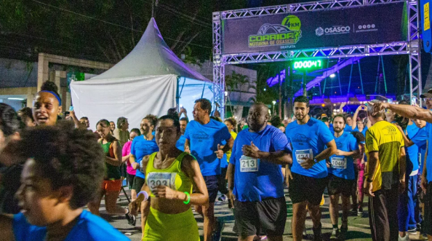 A Primeira Corrida Noturna de Osasco, promovida pela Secretaria de Esporte, Recreação e Lazer, reuniu 2.500 corredores, celebrando os 63 anos de emancipação político-administrativa da cidade. Fotos: Fernanda Cazarini e Caio Henrique