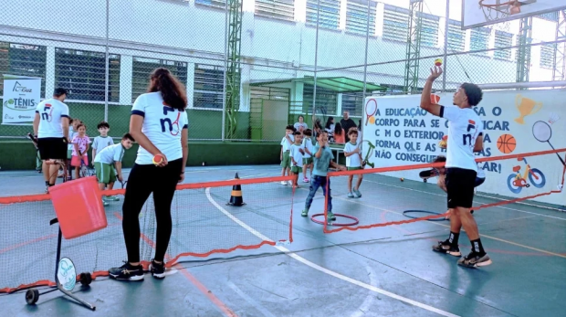 Início da 1ª Oficina de Tênis do Projeto "Tênis em Osasco" Foto e Texto: Giane Vieira