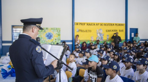 O projeto visa orientar, conscientizar e prevenir o uso indevido de drogas e a violência entre os estudantes. Foto: Vagner Santos