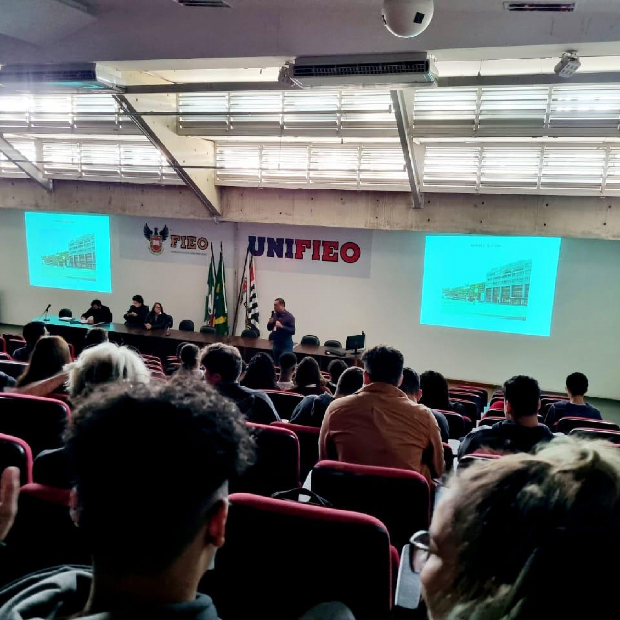 Inspiração, aprendizado e conexão! A Semana da Comunicação UNIFIEO 2025 está reunindo grandes nomes do mercado para compartilhar ideias, técnicas e histórias que inspiram. Um evento feito para quem vive e ama comunicação! Foto: Divulgação