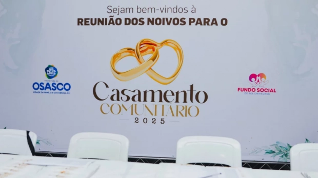 Contagem regressiva para o grande dia! Casais participaram da reunião preparatória para a 22ª edição do Casamento Comunitário de Osasco. Emoção, orientações e muito amor no ar! Fotos: Eduardo Soares