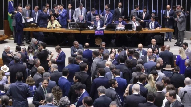Cada deputado federal custa em média R$ 3,6 milhões por ano, segundo o Demonstrativo de Despesas da Câmara. - (crédito: Bruno Spada/Câmara dos Deputados)