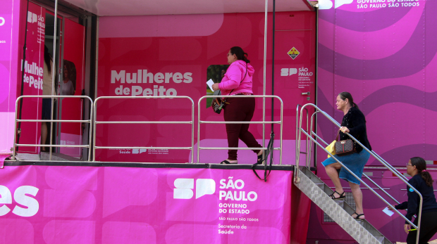 A carreta do programa Mulheres de Peito já está em Itapevi! Atendimento gratuito para mamografias segue até 7 de junho no Ginásio de Esportes. Previna-se! Foto: Divulgação