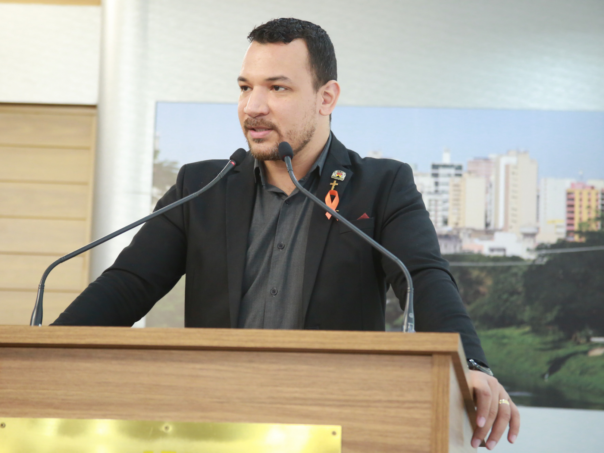 Vereador Dylan Dantas denuncia a redução drástica de espécies de aves no Parque Porto das Águas e cobra ações efetivas da Prefeitura para preservar a biodiversidade local. Foto: Divulgação