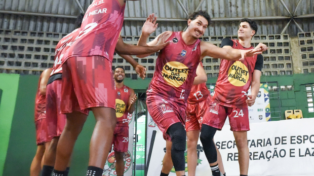 Basket Osasco vence Tatuí fora de casa, garante vaga direta no Final Four do Brasileirão CBB e segue firme na luta pelo bicampeonato. Foto: Romeo Campos / Basket Osasco