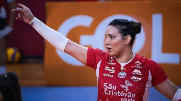 Após quatro anos longe das quadras, Tandara Caixeta retorna com força total e mira uma nova fase na Superliga Feminina.