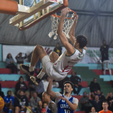 Murilo e mais uma dunk frente ao time mineiro. Fotos: Bruno Ulivieri/Basket Osasco