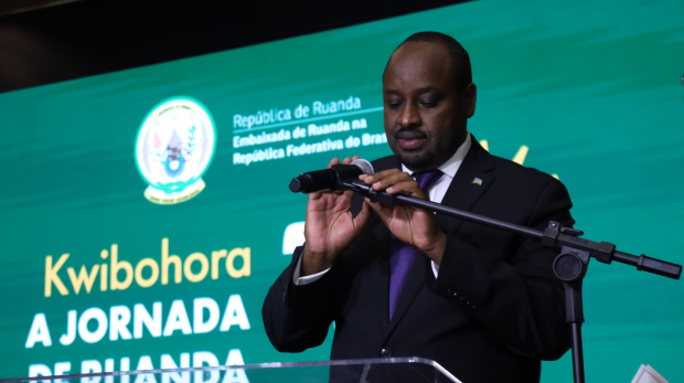 Embaixador Lawrence Manzi celebra o Kwibohora 31 em Brasília