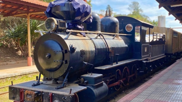 O trem vai passar — e pode parar em mais cidades! O Trem Turístico Intercidades, idealizado por São Roque, poderá também atender Mairinque e Alumínio. Uma nova rota de turismo, cultura e desenvolvimento está nos trilhos. Foto: Prefeitura de São Roque