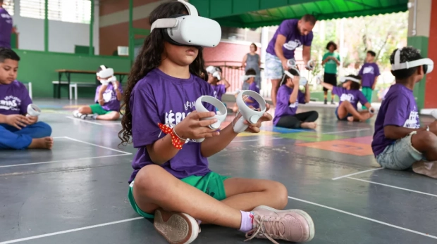 Alunos da rede municipal participam das atividades do projeto “Férias na Escola”, com oficinas e brincadeiras educativas sobre a fauna mundial. Imagem: Danilo de Jesus