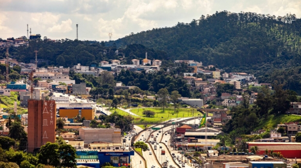 Moradores de Cotia podem participar até 15/08 da consulta pública on-line do Orçamento Participativo e definir prioridades para a cidade. Audiência pública realizada em Cotia reuniu moradores para debater o orçamento e o desenvolvimento da cidade. Foto: Prefeitura De Cotia