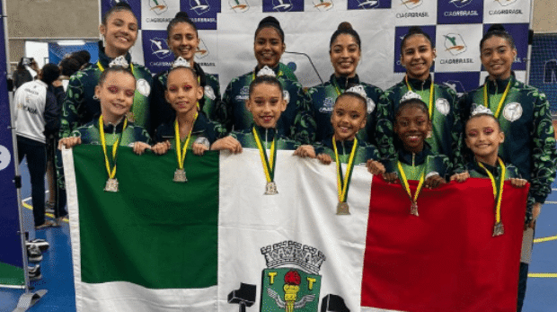 Atletas de Osasco em ação no Torneio CIA GR Brasil, mostrando que dedicação e apoio rendem grandes resultados!
