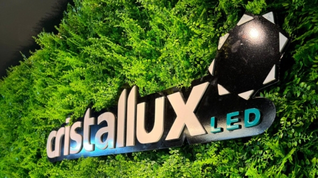 Mais informações no perfil da marca no Instagram: @cristalluxled💡 Cada detalhe ilumina uma experiência única. Na Mostra Glass 2025, os produtos Cristallux brilham em ambientes que celebram o morar contemporâneo com sofisticação, tecnologia e design. Viva a luz que inspira!