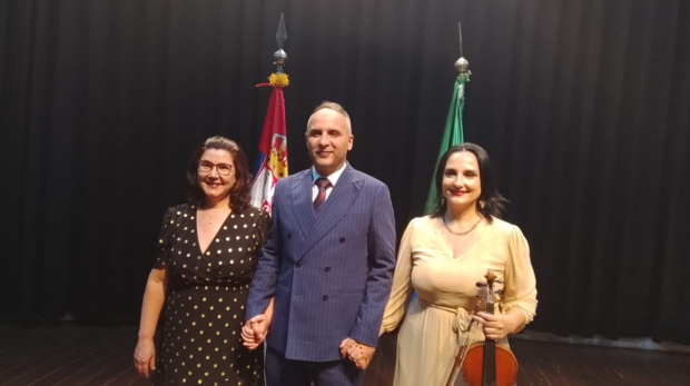 Evento reuniu diplomatas e amantes da música em um diálogo cultural entre as tradições sérvia e brasileira, em Brasília.