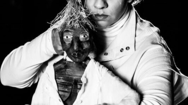 Durante o projeto, Juliana Notari compartilha

inquietações sobre corpo, tempo, envelhecimento e memória - Foto: Divulgação