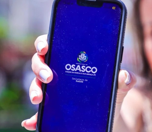 Osasco apresenta o aplicativo Saúde+Osasco à população durante ação no Calçadão da Rua Antônio Agú. Fotos: Fernanda Cazarini