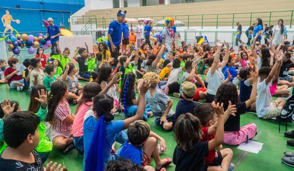 Crianças participam das atividades do programa Férias no CEU, no CEU José Saramago, em Osasco, durante o período de recesso escolar. Press kit (fotos e vídeos divulgação)
