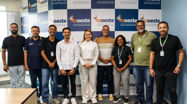 Representantes municipais participam da reunião da Câmara Técnica de Juventude do CIOESTE, realizada na sede do consórcio, com foco em políticas públicas regionais para jovens. Foto: CIOESTE (Redes Sociais/ Reprodução)