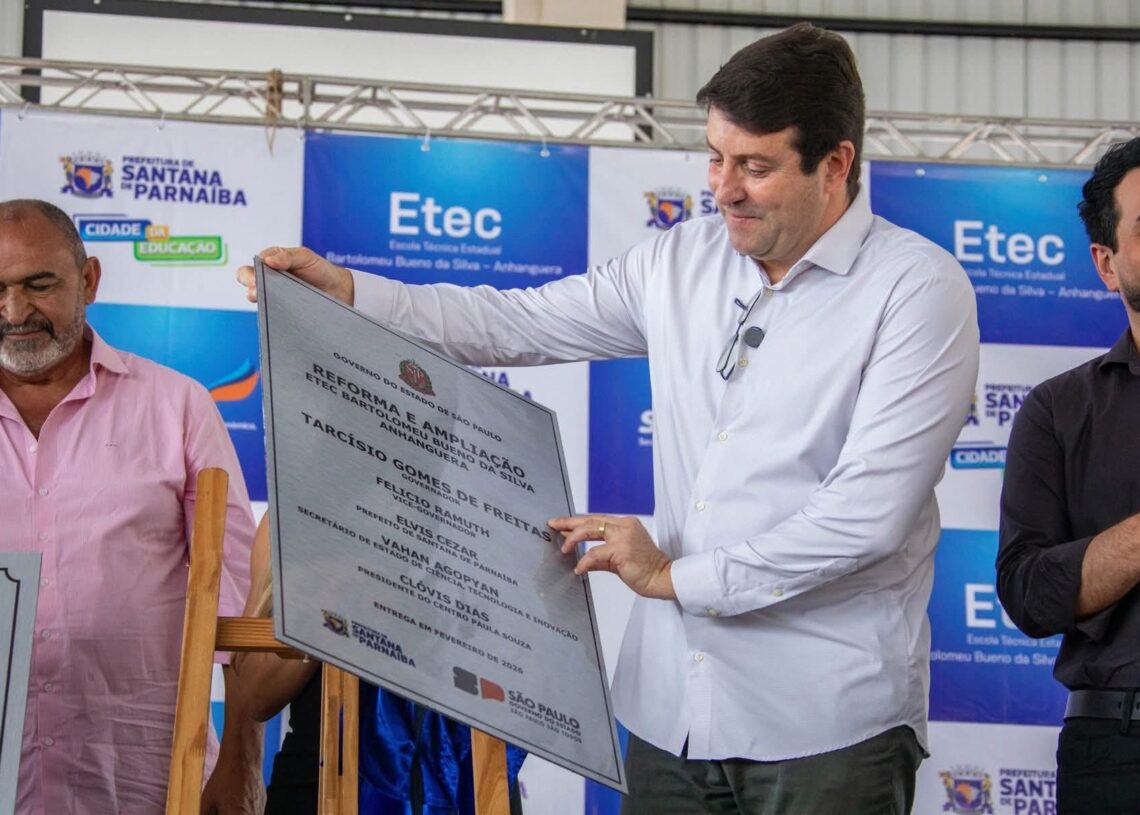 Prefeito Elvis Cezar inaugura ampliação e reforma da Etec Bartolomeu Bueno da Silva, na Fazendinha. Foto: Arquivo Pessoal - Prefeito Elvis Cezar (Redes Sociais/Reprodução