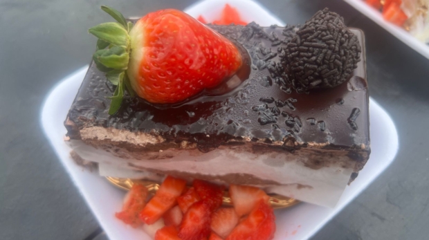Delícias que conquistam todos os gostos: tortas artesanais, doces gourmet, milk-shakes, sorvetes e criações exclusivas à base de morango são as grandes estrelas do CARNAKIDS – Festival do Morango, em Osasco.