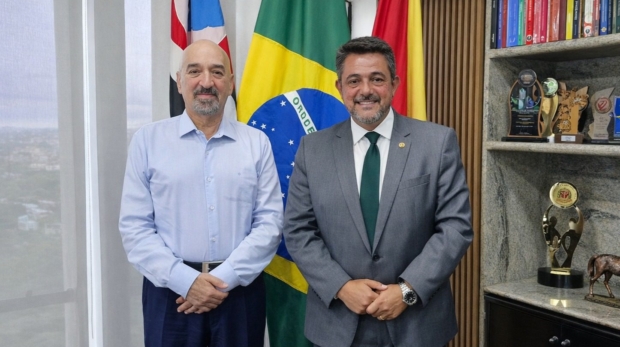 Deputado Danilo Balas e Prefeito Fernando Martins da Costa durante reunião na Prefeitura de Sorocaba para alinhamento de investimentos e parcerias. Foto: Divulgação