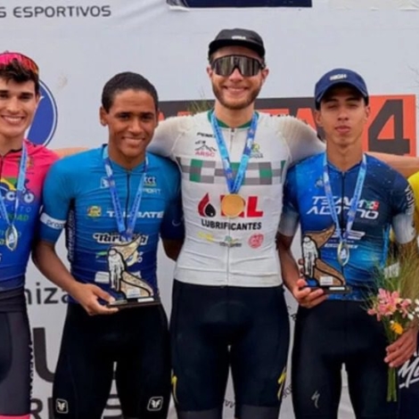Atleta de Osasco é campeão da categoria Sub-23 e sobe ao pódio na Elite Masculina.  Foto: Divulgação