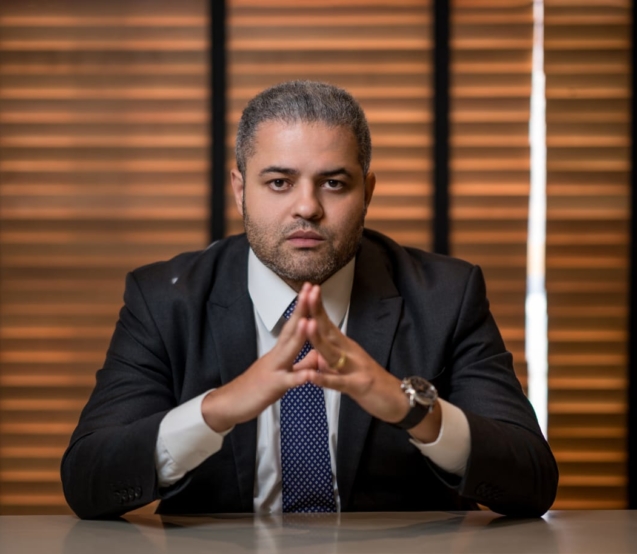 Marco Aurélio Mestre Medeiros, advogado e sócio-fundador do escritório Mestre Medeiros Advogados Associados, defende a recuperação judicial como instrumento estratégico de preservação de empresas em tempos de instabilidade econômica. Foto: Divulgação