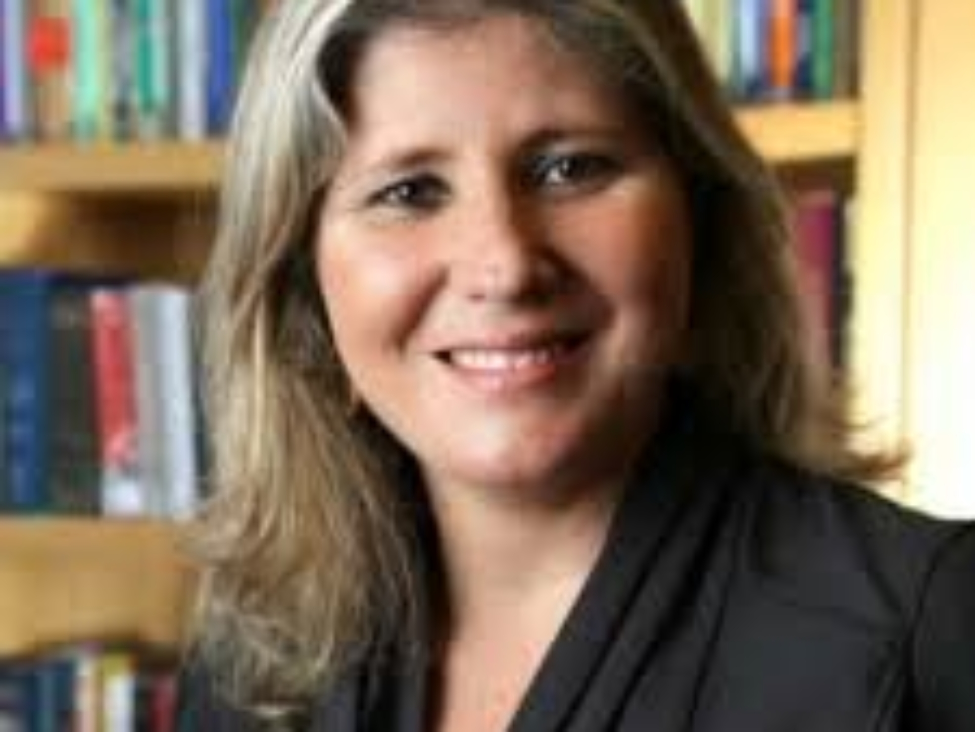 Ana Paula De Raeffray é especialista em regulação e sustentabilidade do setor de saúde.