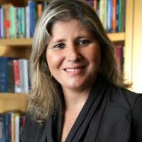 Ana Paula De Raeffray é especialista em regulação e sustentabilidade do setor de saúde.