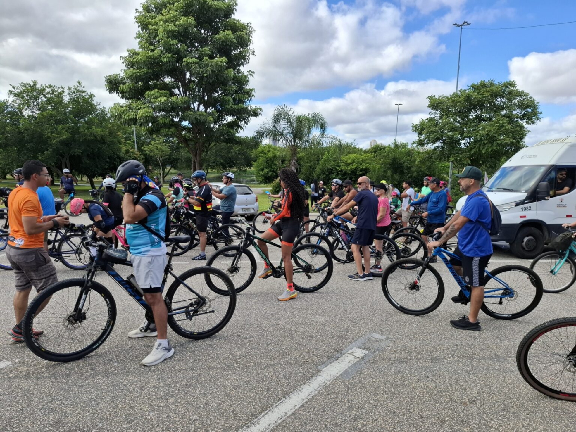 Ciclistas se concentram no Parque das Águas para a primeira edição 2026 do Pedala Sorocaba. Fotos: Luis Gustavo Adabro