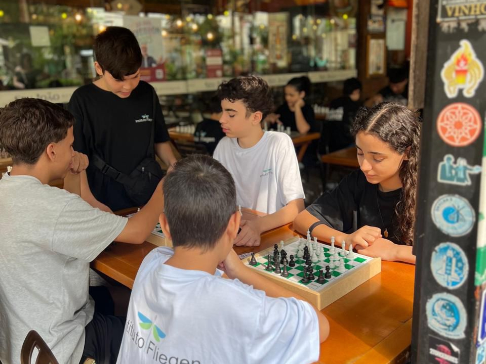 Instituto Fliegen promove torneio de xadrez para estudantes de Cotia e região, incentivando estratégia, conhecimento e integração entre os jovens. ♟📚🏆