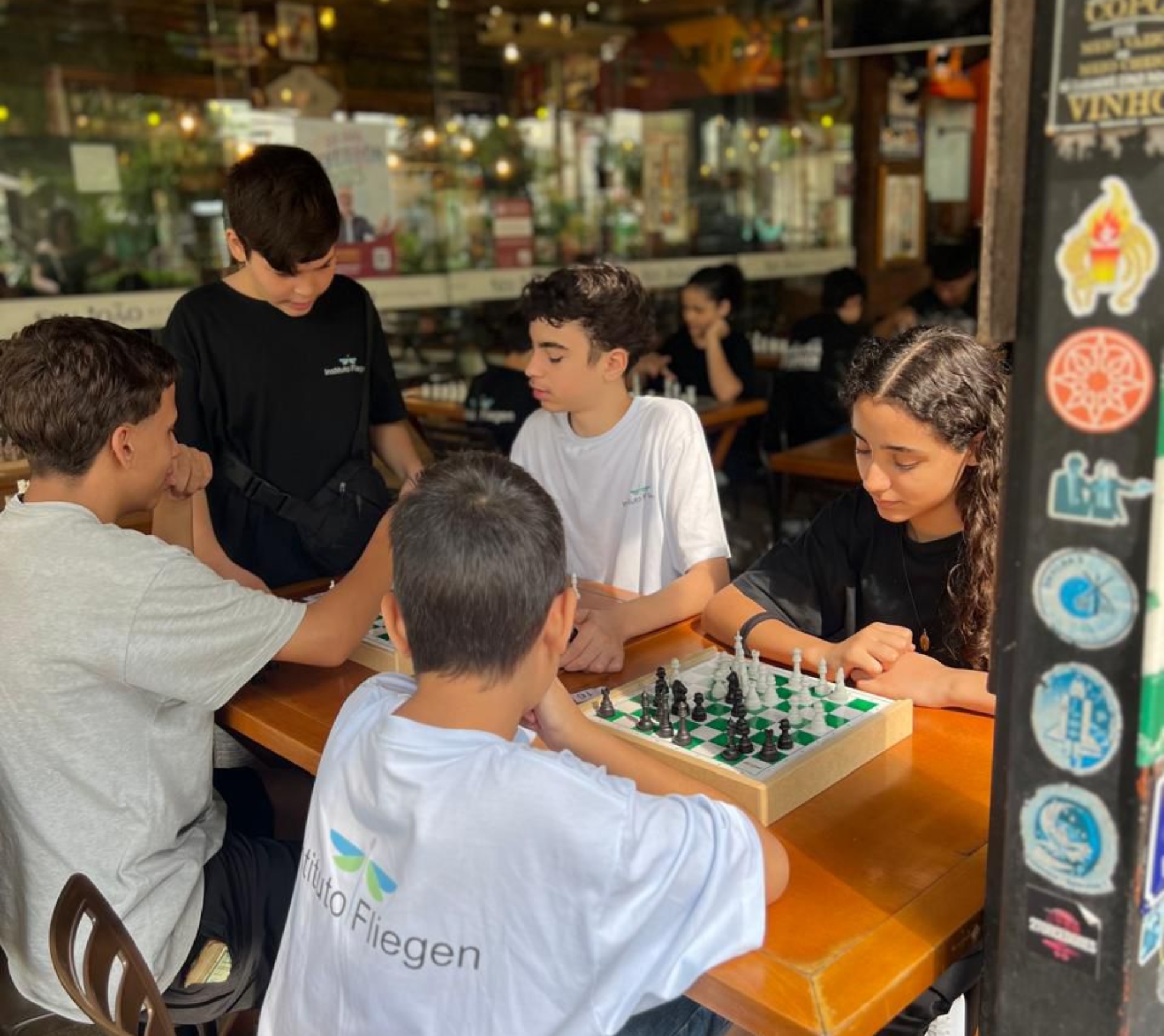 Instituto Fliegen promove torneio de xadrez para estudantes de Cotia e região, incentivando estratégia, conhecimento e integração entre os jovens. ♟📚🏆
