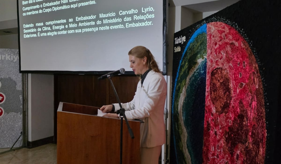 Autoridades e representantes internacionais participam de evento na Embaixada da Turquia em Brasília sobre o Dia Internacional do Resíduo Zero. Foto:. Divulgação