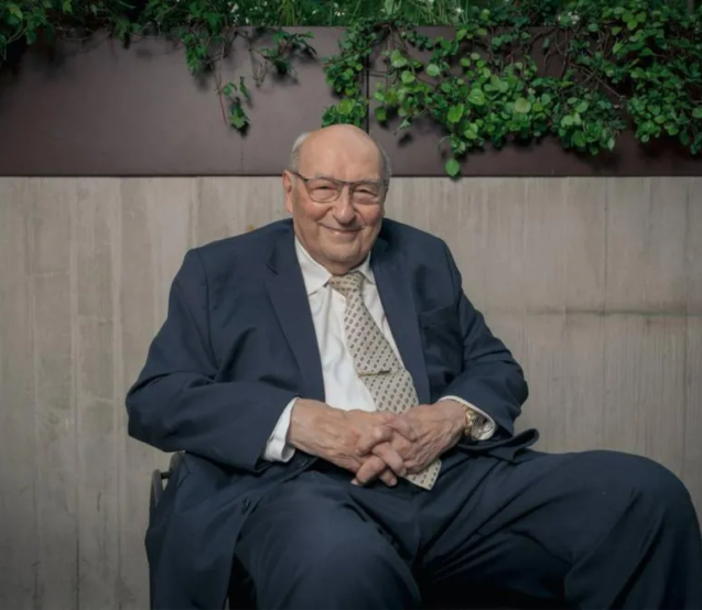 O jurista Ives Gandra da Silva Martins analisa o papel do Supremo Tribunal Federal no equilíbrio entre os Poderes e defende a retomada do modelo institucional previsto na Constituição de 1988. Fotos: Andreia Tarelow