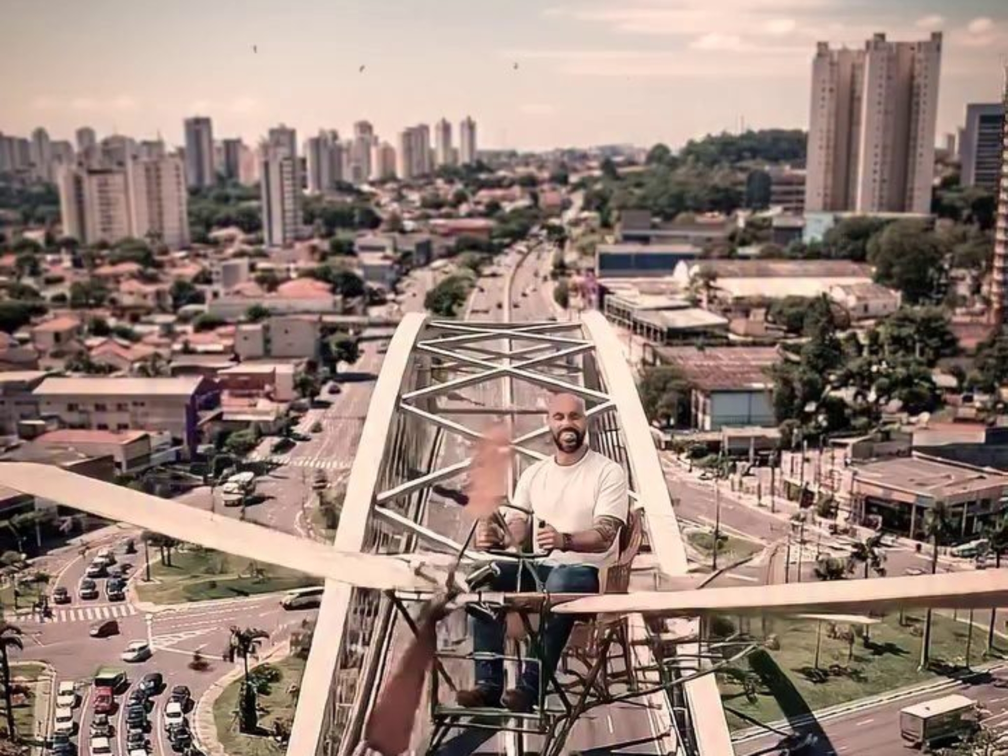 Prefeito Gerson Pessoa anuncia início da reforma do Museu de Osasco, obra que vai modernizar o espaço e fortalecer a preservação da história e da cultura do município. Prefeito Gerson Pessoa (Reels /Redes Sociais / Reprodução)