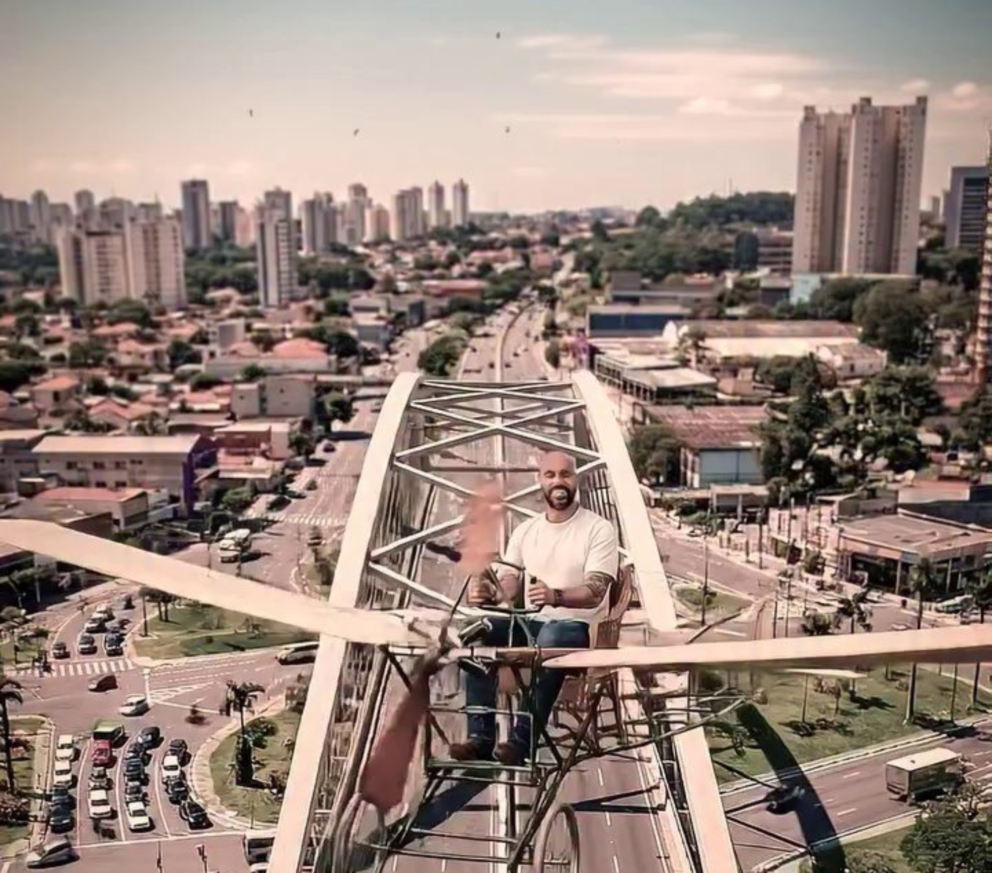 Prefeito Gerson Pessoa anuncia início da reforma do Museu de Osasco, obra que vai modernizar o espaço e fortalecer a preservação da história e da cultura do município. Prefeito Gerson Pessoa (Reels /Redes Sociais / Reprodução)