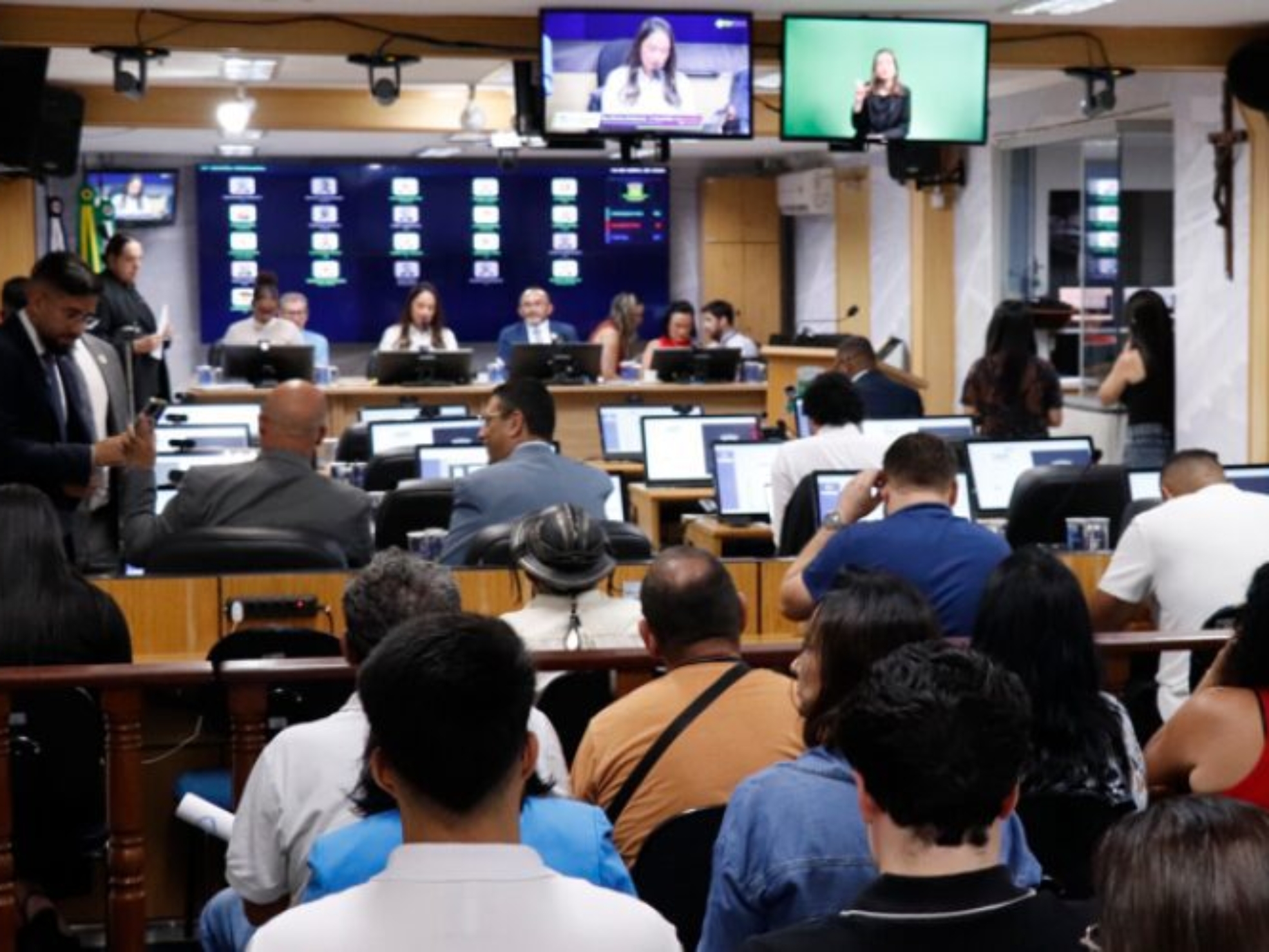 Proposta institui data oficial para reconhecer a contribuição de militares das Forças Armadas e auxiliares. Ricardo Migliorini / CMO