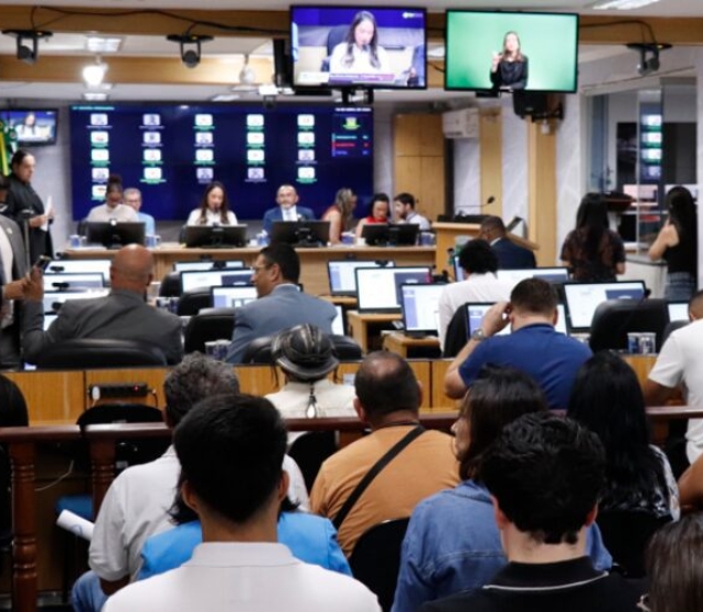 Proposta institui data oficial para reconhecer a contribuição de militares das Forças Armadas e auxiliares. Ricardo Migliorini / CMO