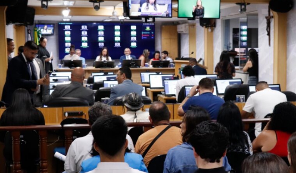 Proposta institui data oficial para reconhecer a contribuição de militares das Forças Armadas e auxiliares. Ricardo Migliorini / CMO