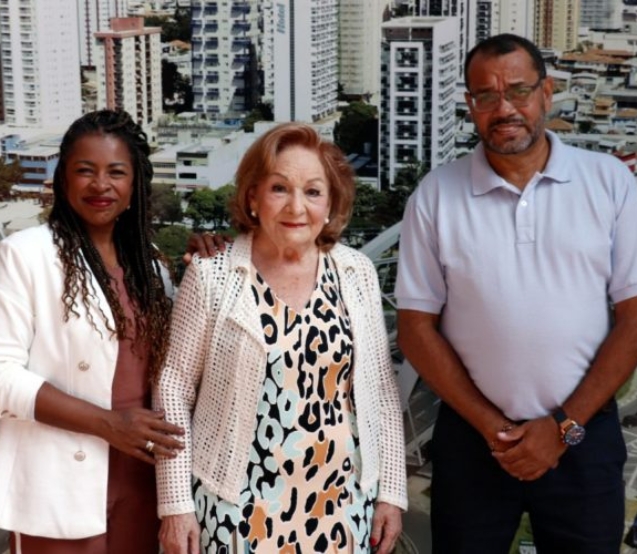 A solenidade homenageou Janete Sanazar e os ex-integrantes da JUCO Graziela Macedo e Anderson Rodrigues de Melo pelo legado e contribuição à entidade. Foto: Câmara De Osasco