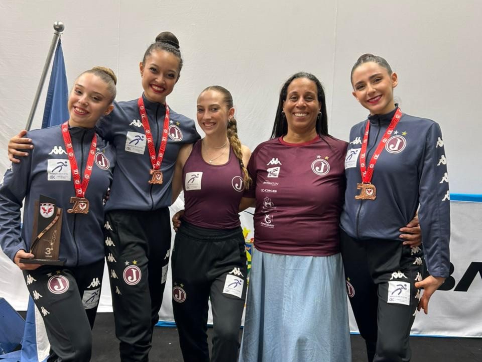 Atletas do Clube Atlético Juventus representaram o clube no Campeonato Estadual de Ginástica Rítmica, realizado em Taubaté (SP), conquistando resultados expressivos para a equipe. Foto: Clube Atlético Juventus