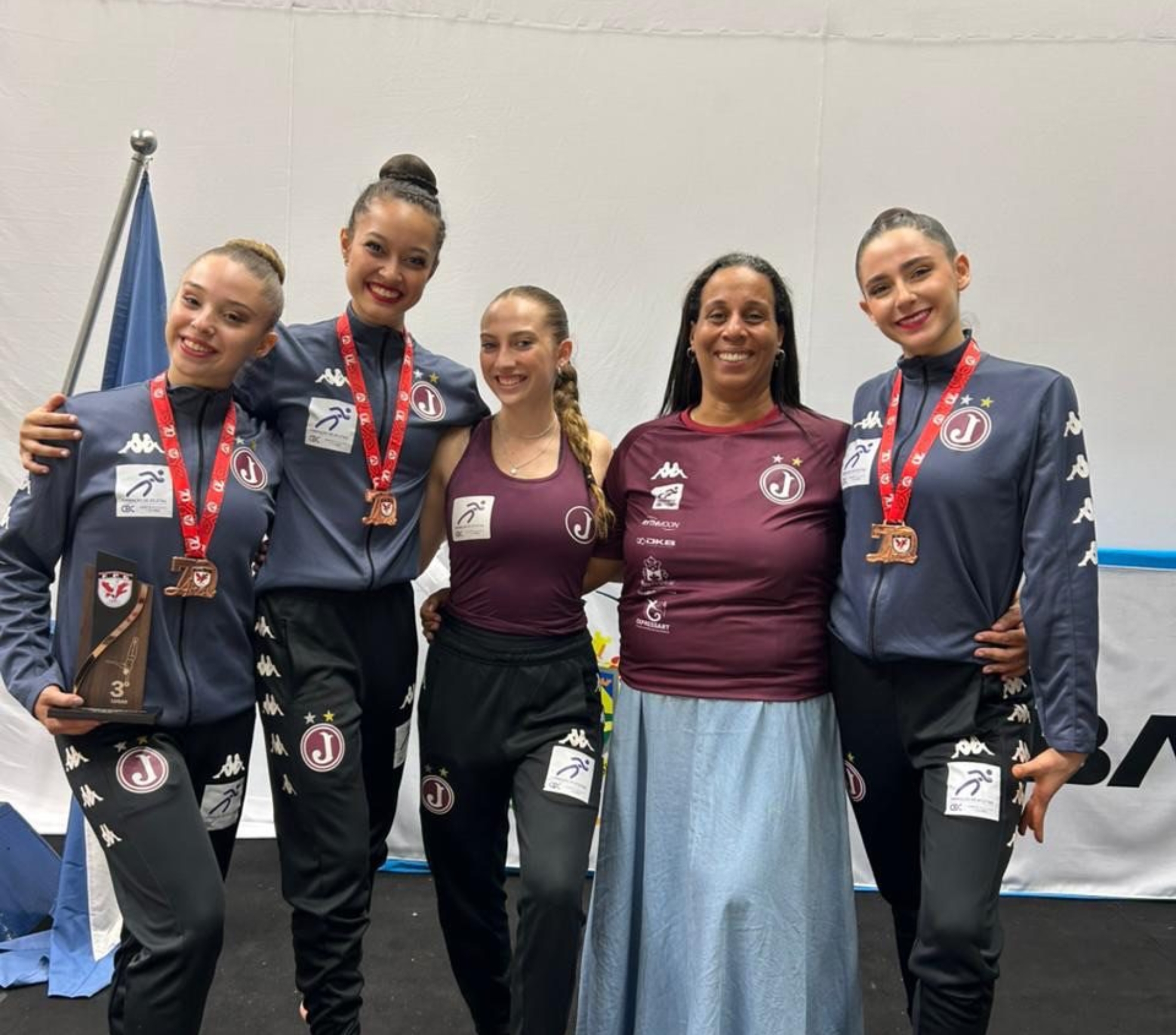 Atletas do Clube Atlético Juventus representaram o clube no Campeonato Estadual de Ginástica Rítmica, realizado em Taubaté (SP), conquistando resultados expressivos para a equipe. Foto: Clube Atlético Juventus