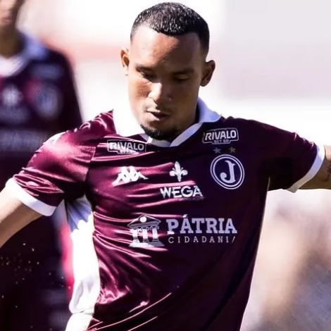 Elkin Muñoz em ação pelo Moleque Travesso (Foto: Bruno Costa-Juventus SAF)