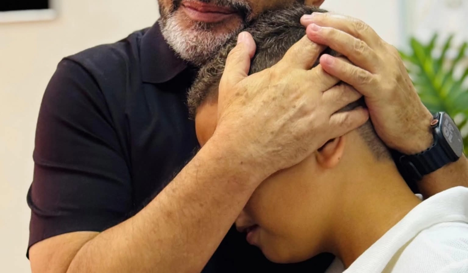 O Vereador Carmônio Bastos recebe o jovem Davi, do programa Autoridades Mirins, e destaca a importância do incentivo às novas lideranças no município.

Crédito: Reprodução/Redes sociais de Carmônio Bastos