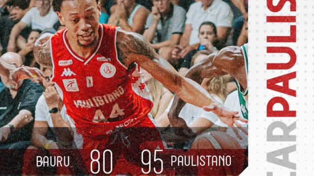 Jogador do Paulistano em ação durante a vitória sobre o Bauru Basket por 95 a 80, no Ginásio Panela de Pressão, pelo segundo jogo das oitavas de final do NBB 2026.
CRÉDITO: Divulgação / Paulistano